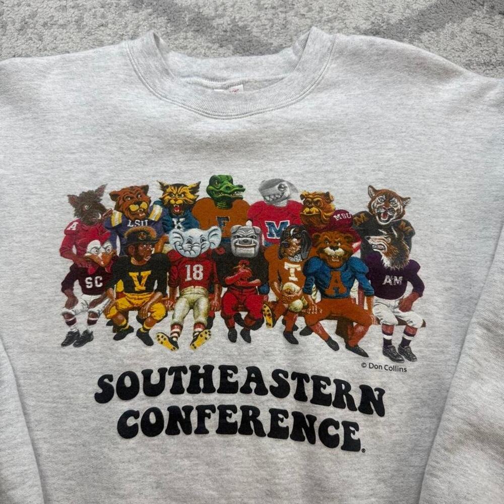 VTG Southeastern Conference SEC College Football Mascots Crewneck Small